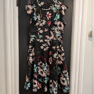 Ihot dress black flowers